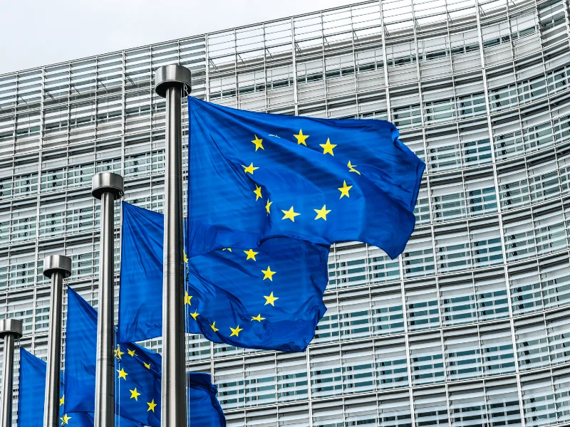 The ability to reside, work, or study in Italy and 27 European Union countries